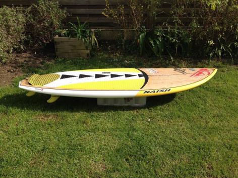Test SUP naish hokua 7'8 - video, prix, revendeur et avis