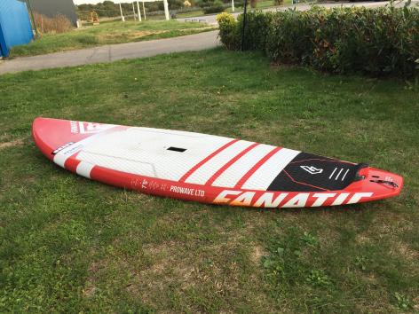 【Fanatic PROWAVE 7’6”】SUPボード 80L カーボン Fanatic PROWAVE 7'6”】SUPボード 80L カーボン